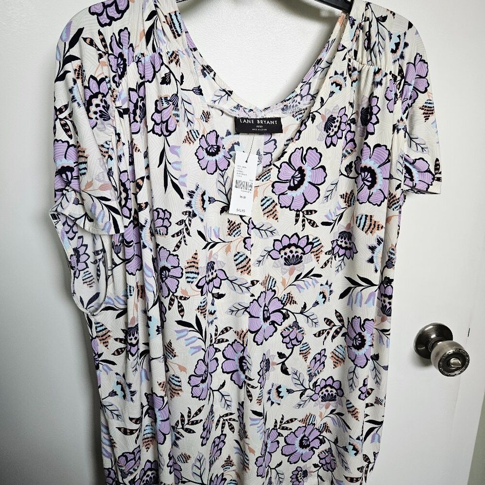 Size 18/20 Lane Bryant Floral Top-NWT